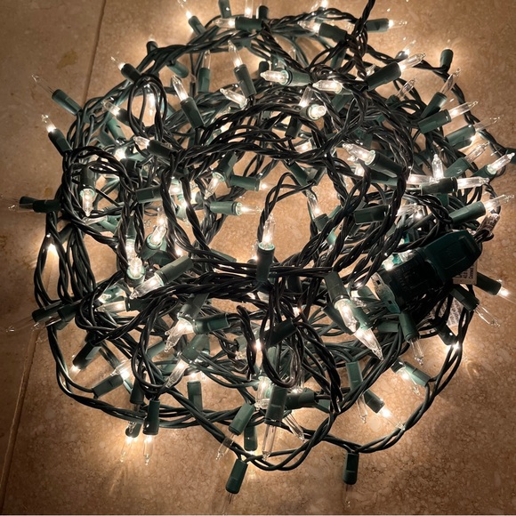 Holiday Lights. 2 Long Strands. White. Standard lights. Cheerful. - Picture 5 of 5